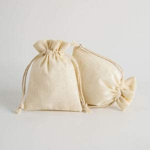 Sac de rangement pour bijoux en coton de bambou avec cordon de serrage, doublure en flanelle, style minimaliste, 8*10cm, fourni directement par l'usine - Product Image 5