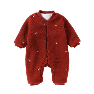 Combinaison matelassée rouge unie pour bébés et enfants d'un <span class=keywords><strong>an</strong></span> Vêtements mignons pour enfants du <span class=keywords><strong>Nouvel</strong></span> <span class=keywords><strong>An</strong></span> Barboteuses chaudes d'hiver pour bébés - Product Image 2