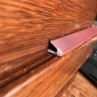Bande d'étanchéité moderne en mousse PU durable pour portes à fentes, isolation phonique et coupe-vent pour cadres de portes en bois, inserts de fenêtre sur mesure
