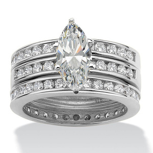 Bague large à trois rangs Marquise pour femme, bijou de mode classique, audacieux et étincelant - Product Image 1