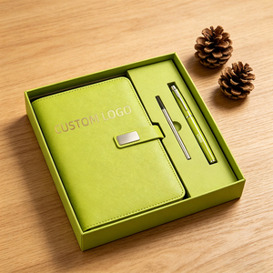 Cuaderno <span class=keywords><strong>de</strong></span> Cuero Personalizado <span class=keywords><strong>de</strong></span> Calidad OEM Sofisticada con Cierre Magnético, Recipiente <span class=keywords><strong>para</strong></span> Hidratación, Accesorio <span class=keywords><strong>para</strong></span> Eventos Corporativos - Product Image 1