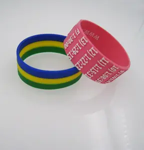 Promotional Gift Stripe Design Ideal For Event Stylish 1 Inch 25mm Width Tri-Color 3 Layers Color Custom Logo Silicon Bracelet