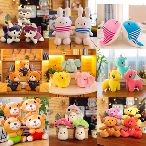 Promotion Spéciale Vente en Gros Usine : Peluche 20 cm pour Machine à Peluches, Poupée de Mariage, Animal en Peluche, Peluche Douce pour Grue à Peluches - Product Image 3
