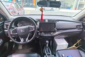 Honda Crider d'occasion 2019 1.0T CVT Édition Luxe Berline Conduite à Gauche 5 Places 122CV 173Nm Voiture Économique - Product Image 6