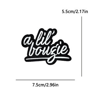 Vente en gros Patchs thermocollants Mama Designs personnalisés Lettres occidentales brodées à <span class=keywords><strong>coudre</strong></span> pour vêtements Autocollants gagnants Badges avec logo - Product Image 3