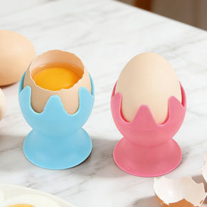 Moules à œufs pochés en silicone de haute qualité pour le petit-déjeuner, supports à œufs durs en silicone colorés et personnalisables avec pieds antidérapants - Product Image 1