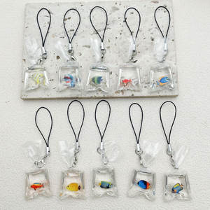 พวงกุญแจขนาดเล็กสำหรับตกแต่งตู้ปลาปลาทองขนาดเล็กน่ารักทำจากเรซินอุปกรณ์ตกแต่งของเล่นรูปสัตว์ - Product Image 2