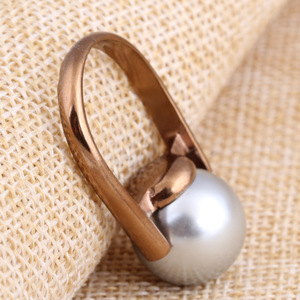 แหวนมุก โรสโกลด์ ประดับมุกทรงกลม เครื่องประดับสำหรับใส่ทุกวัน - Product Image 4