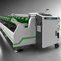 Équipement de découpe et de roulage d'herbe artificielle industrielle, largeur 4880 mm, entraînement servo pour utilisation sur les terrains de sport