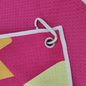 Serviette de golf magnétique en microfibre de qualité supérieure, personnalisable, nouveauté, vente en gros directe usine OEM - Product Image 3