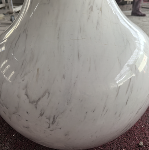Modern Indian Handmade Aluminium Cast <b>Tabletop</b> Vase White Powder Coated With Gold for Office Decor F03 <b>Tabletop</b> Metal Vase F03 - Product Image 2