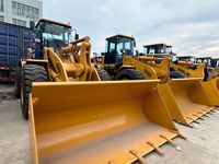 Chargeur Premium Caterpillar avec un design supérieur pour les travaux difficiles, équipé d'une pompe hydraulique de marque Moog