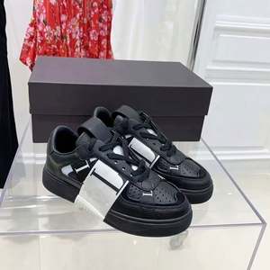 Zapatos de Diseñador de Moda, Calzado Moderno para Hombre y Mujer, Diseño Popular, Alta Calidad de Fábrica, Estilo Casual - Product Image 1