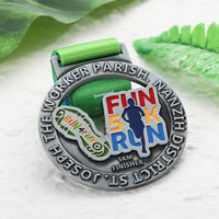 Médailles de course personnalisées 5 km, médailles de sport en métal émaillé plaqué argent 3D, médailles de finisseur ajourées pour course amusante