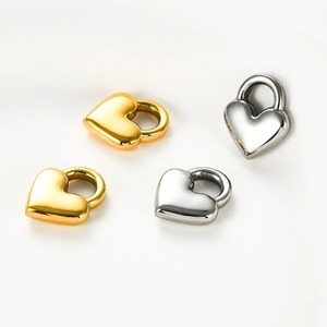 Colgante con Forma de Candado Mini de Acero Inoxidable en Color Oro y Plata para Mujer, Ideal para Collares y Pulseras Casuales/Deportivas - Product Image 4