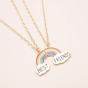Kalung BFF Kreatif yang Dapat Dipisah 2 Pcs Set Kalung Pesona Pelangi Manis Sahabat Terbaik Selamanya untuk Anak Perempuan Pasangan - Product Image 2