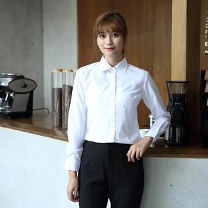 Chemise blanche à manches longues pour le personnel d'hôtel et <span class=keywords><strong>de</strong></span> restaurant, coupe ajustée, respirante, en polyester/coton, couleurs et tailles personnalisées en stock - Product Image 4