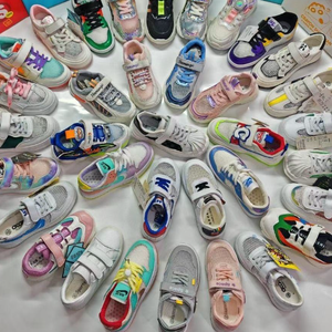 Nouvelles baskets pour enfants 2026, pas chères, respirantes, chaussures de sport décontractées pour garçons et filles, stock de modèles variés, vente en gros, Fujian Chine - Product Image 3