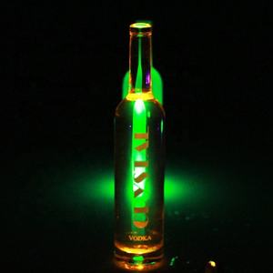 <span class=keywords><strong>Fantasia</strong></span> Bottiglia di Vodka Ha Condotto <span class=keywords><strong>La</strong></span> Luce di Vetro Bottiglia di Vodka 500ml 700ml - Product Image 2