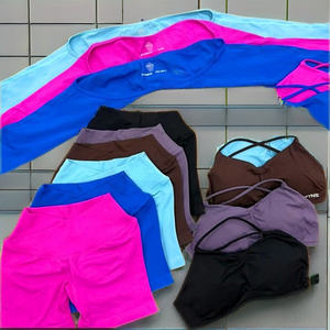 Conjunto Deportivo para Mujer, Top Deportivo y Pantalones Cortos, Sólido, Elástico, Resistente al Agua, para Gimnasio, Yoga y Ejercicio - Product Image 2