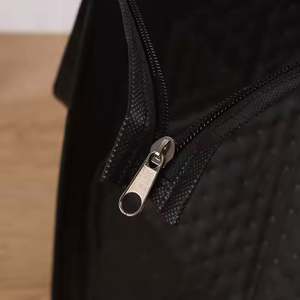 Sacs isothermes réutilisables en non-tissé orange avec fermetures éclair pour la livraison de gâteaux ou de jus, maintien au frais ou au chaud - Product Image 1