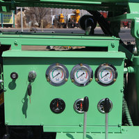 Foreuse pneumatique diesel sur chenilles pour puits d'eau, avec moteur et pompe, profondeur max. 200 m pour forages profonds