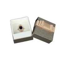 LYP Boîte à bijoux personnalisée avec nœud papillon Bague Pendentif Bracelet Cadeau Rigide UV Advantage Carton Emballage Estampage Manipulation