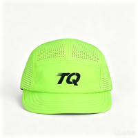 Custom 5-panel hardloopcap van gerecycled polyester, limoengroen, korte klep, campinghoed, unisex, siliconen logo, trail, sportief, gestippeld, ademend