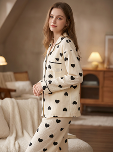 Pigiama Sexy con Stampa Romantica a Maniche Lunghe per Donne - Stile Elegante e Lussuoso, Traspirante con Vita Elastica - Product Image 4