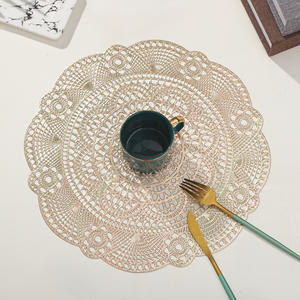 Manteles Individuales de PVC Hueco con Estampado Dorado, Aislantes para Tazas, Bandejas de Plástico para Mesa de Comedor, Resistentes al Calor para el Hogar y la Cocina - Product Image 3