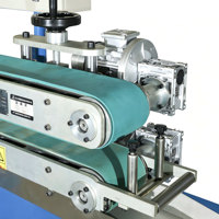 Machine de traction et de remorquage en caoutchouc pour profilés en caoutchouc et en plastique, stable et antidérapante, adaptée à divers scénarios