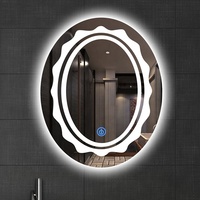 Cermin Kamar Mandi LED Oval Modern dengan Tepi Bergelombang, Terpasang di Dinding, dengan Lampu Latar yang Dapat Diredupkan untuk Dekorasi Kamar Mandi Rumah dan Hotel Kelas Atas