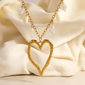 Collar de acero inoxidable con diseño de corazón grande exagerado, perla barroca y chapado en oro, estilo DIY, para uso transfronterizo, ideal para collares de moda en capas. - Product Image 4
