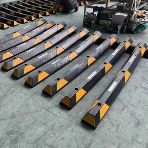 自動車駐車装置1650mmゴムホイールストッパーガレージ & 駐車場用プラスチック - Product Image 3