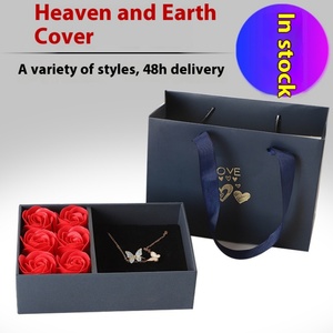Boîte à bijoux carrée en papier pour collier de fleurs éternelles classique de la Saint-Valentin, sac à main, cadeau d'anniversaire, produit en gros, carton - Product Image 5