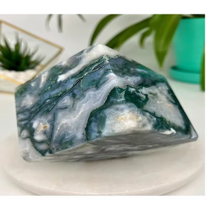 Cubo de ágata de musgo semiprecioso Ideal para meditación Chakra curación artesanías de cristal y elegante colección de piedra natural - Product Image 1