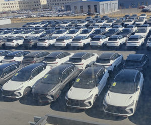 Xiao <span class=keywords><strong>mi</strong></span> Su7 Ultra <span class=keywords><strong>Max</strong></span> <span class=keywords><strong>Pro</strong></span> Ultra Ev Cars 800Kw 4Wd 2025 <span class=keywords><strong>Precio</strong></span> automotriz para adultos Coche eléctrico de nueva energía a la venta en China - Product Image 6