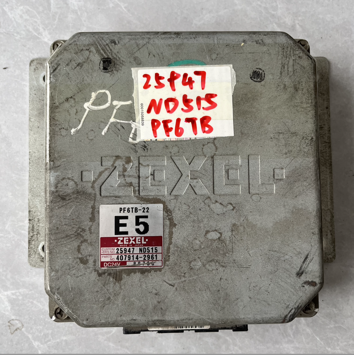 ニッサンUDトラック PF6 E5 エンジンECU ECMユニット 25947-ND515