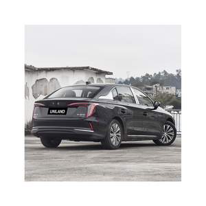 Hongqi <strong>E</strong>-QM5 <strong>Basic</strong> Travel Edition New Energy Vehicle Pure Electric Sedan Range 445KM Premium Used Car - Product Image 3