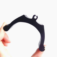 Pince de fixation durable B4099 pour microphones de basse, compatible avec le micro DPA 4099 pour basse acoustique.