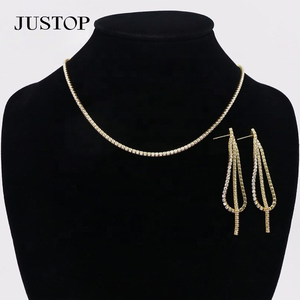 Conjunto de Joyería Popular Vintage con Borlas, Cobre, Circonita, Oro y Plata: Collar y Pendientes para Boda, Compromiso, Aniversario o Fiesta - Product Image 2