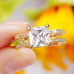 Anello a doppio strato con corona per donna, taglio quadrato, stile principessa, scintillante, con quattro punte, idea regalo. - Product Image 3