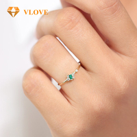 VLOVE Fabricant de bijoux en émeraude Bijoux de créateur haut de gamme Bague en émeraude baguette inclinée en or 14 carats