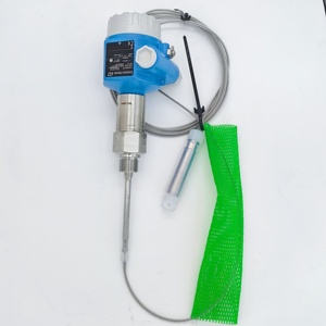 เครื่องตรวจจับขีดจำกัดแบบคาปาซิทีฟ Endress+Hauser Liquicap FTI52 ใช้สำหรับตรวจจับขีดจำกัดของของเหลวที่มีความหนืดสูงและของเหลวเหนียว - Product Image 1