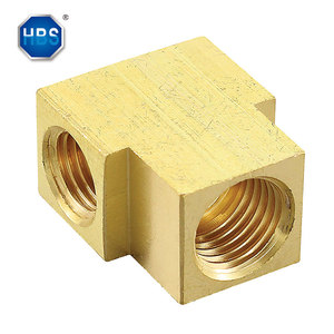 Bloque de despuntura de línea de freno trasero para coche Chevy Camaro Chevellle, con puerto de entrada 7/16-20 y 2 puertos laterales 3/8-24 - Product Image 1