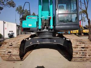 Excavadora de cadenas Yanmar de 20t usada Kobelco SK200 de alta calidad, excedente de Japón, con certificación CE y sistema hidráulico auxiliar completo de alto rendimiento. - Product Image 4