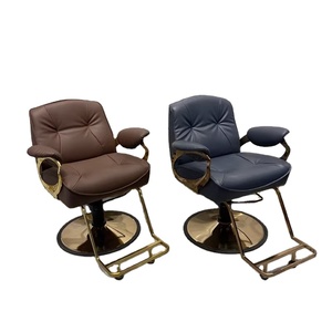 Petite chaise de barbier de luxe Noble, fauteuil pour barbier, design plaqué or, le meilleur cuir avec design à dossier inversée - Product Image 4