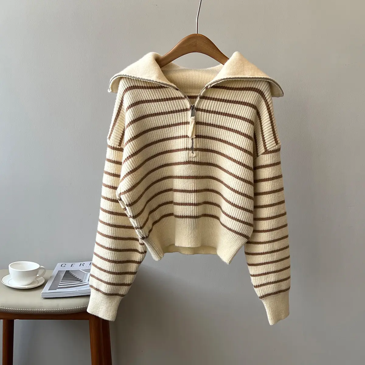Kingsu-Stil übergroße gestreifte Strickwaren langärmelige Pullover Mode Halbreißverschluss-Sweater OEM ODM lässig Damen Vintage