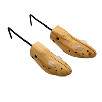 Embauchoir en métal et cèdre pour femme, grand modèle, avec support en bois réglable, pour talons bas, adaptable à différentes tailles