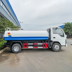 Camión Cisterna ISUZU, Precio de Fábrica en China, Camión de Transporte 4x2, Camión con Aspersor de Agua en Venta - Product Image 4